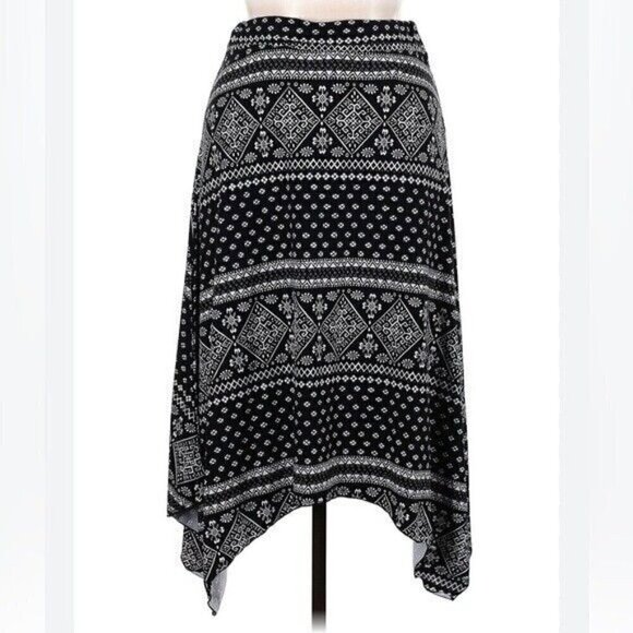 Maurices midi sharkbite hem black and white Jacquard Damask Paisley Size Small - Picture 1 of 8